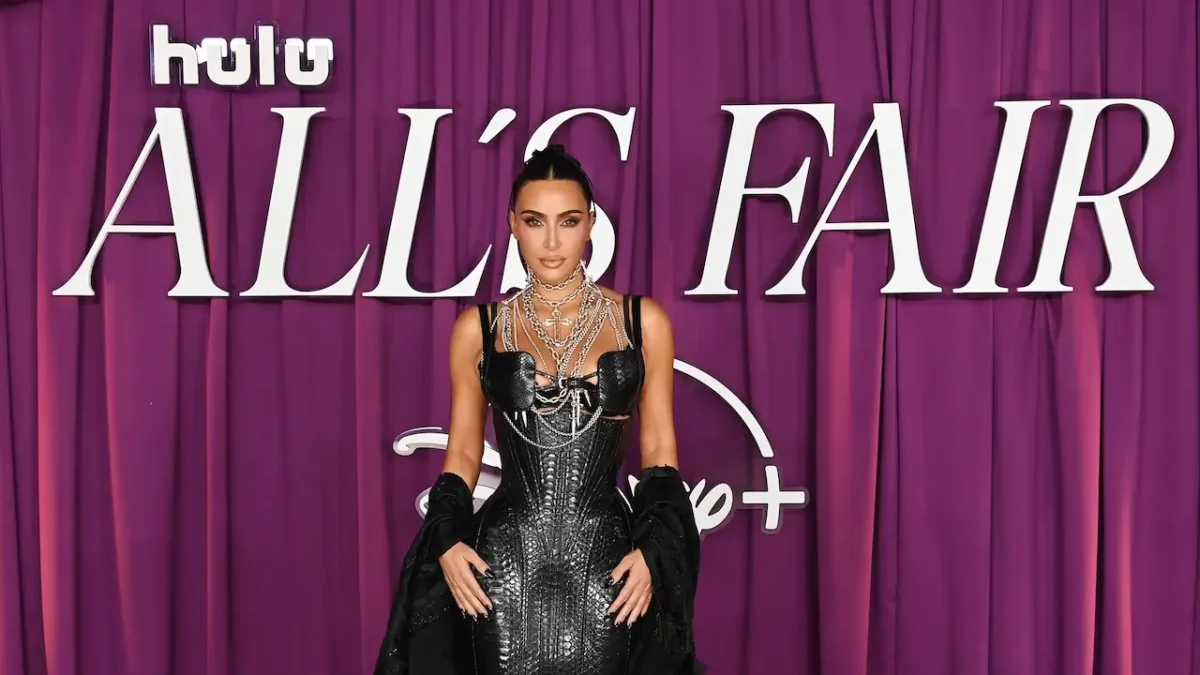 Disney-celebre-la-premiere-de-Alls-Fair-a-Londres.webp-1200x675