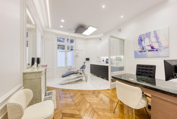 Dr-Marin-Pomperski-Chirurgien-Dentiste-Esthetique-Paris3
